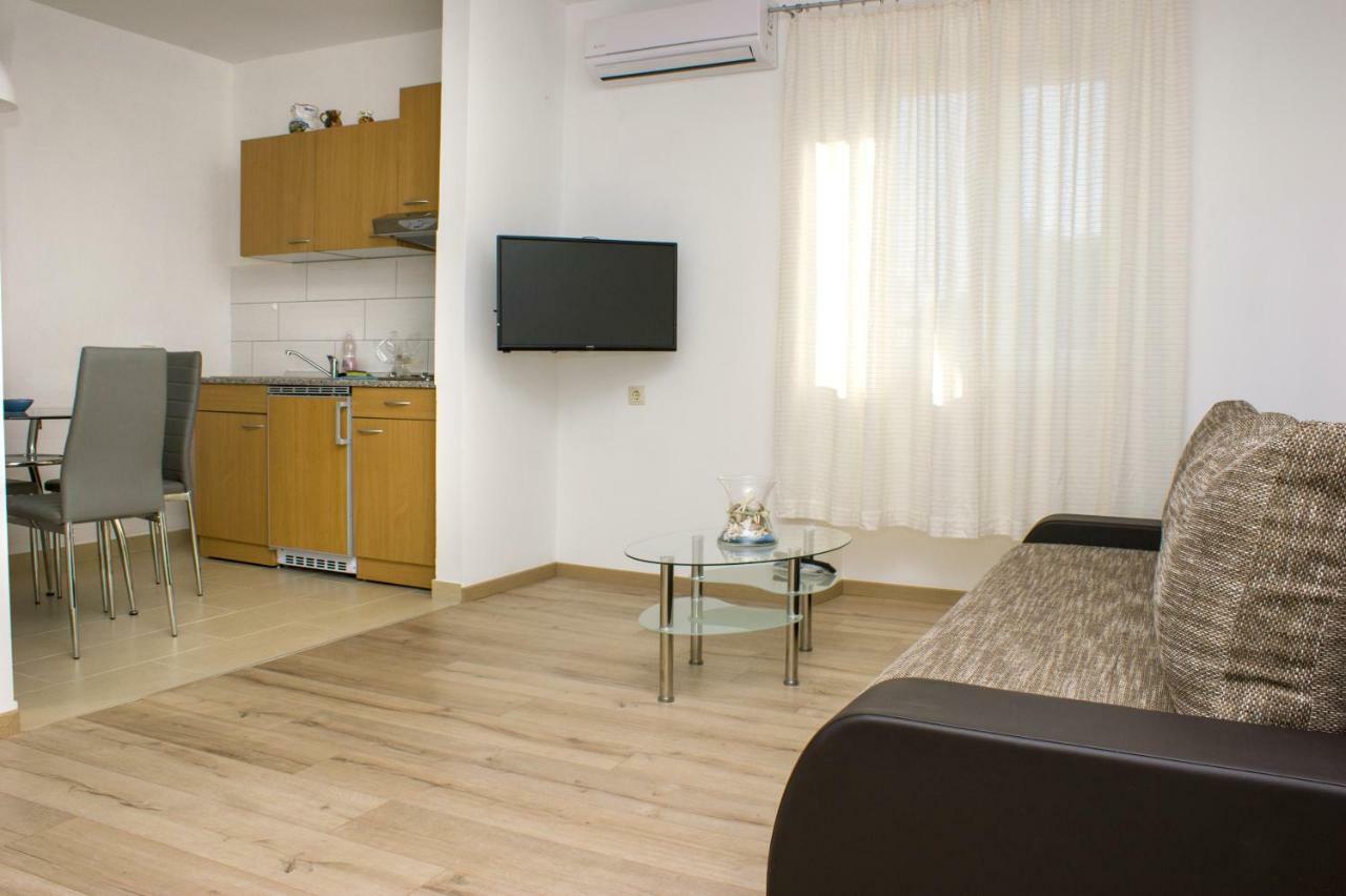 Apartments Martina บานโจเล ภายนอก รูปภาพ