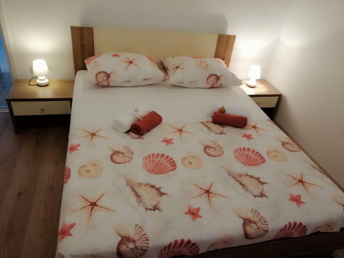 Apartments Martina บานโจเล ภายนอก รูปภาพ